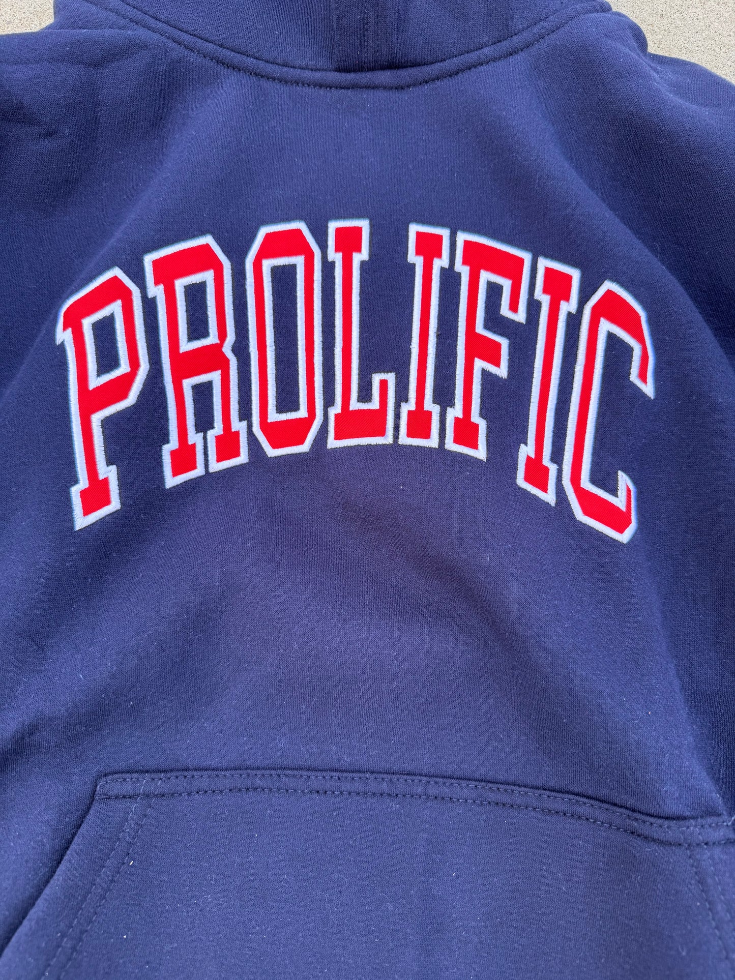 PF ESSENTIAL SWEATSUIT