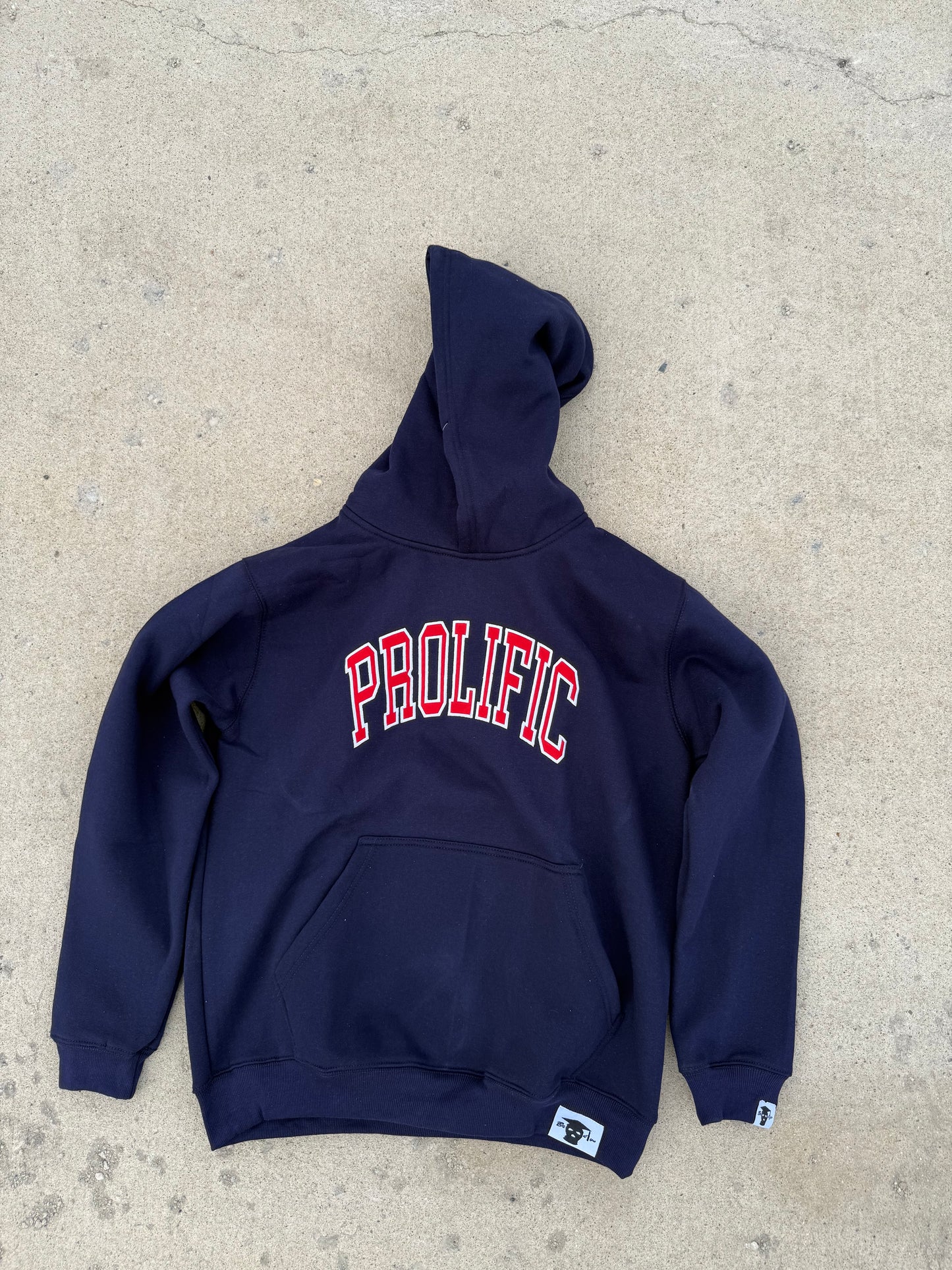 PF ESSENTIAL SWEATSUIT