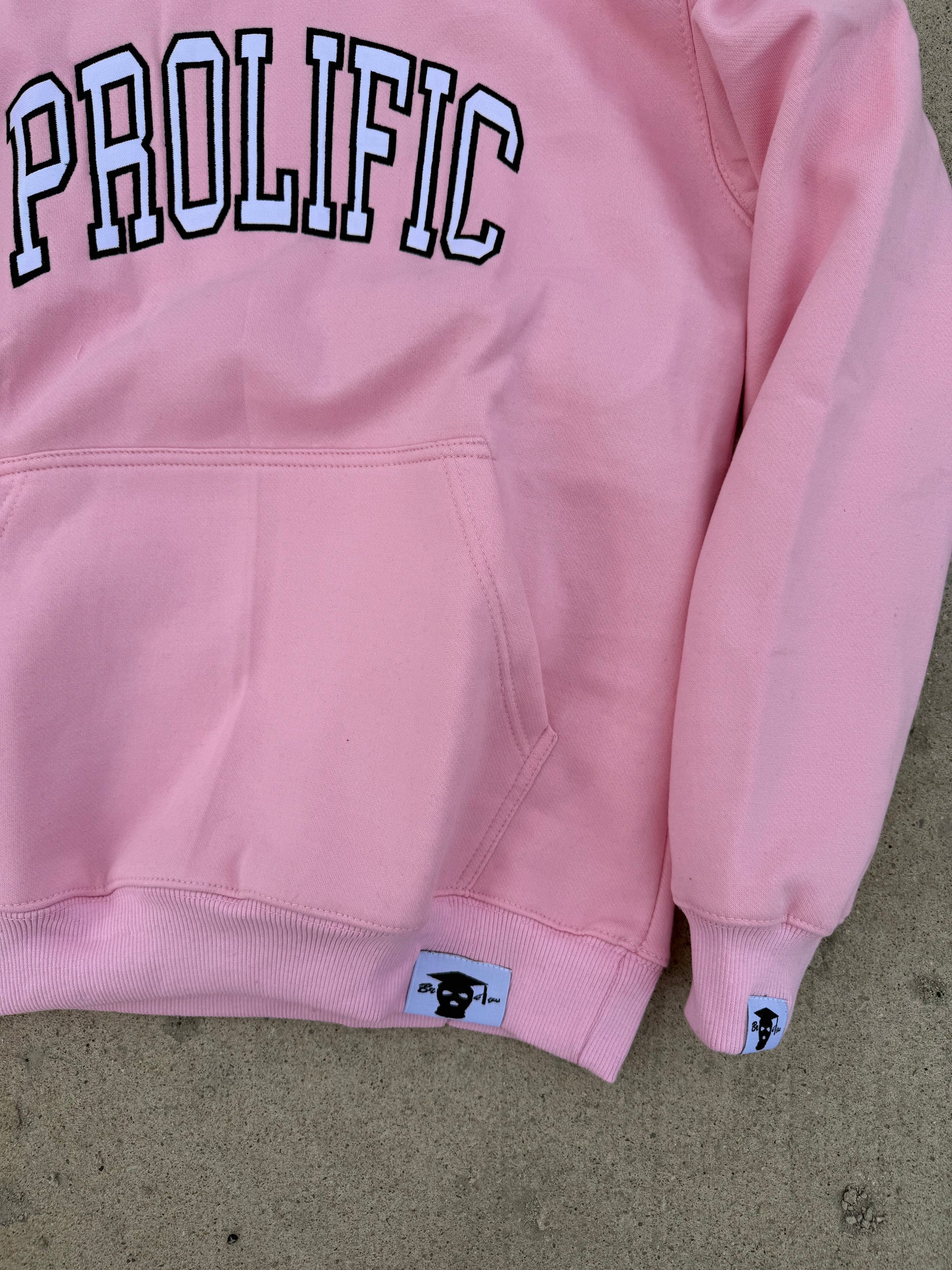 PF ESSENTIAL SWEATSUIT