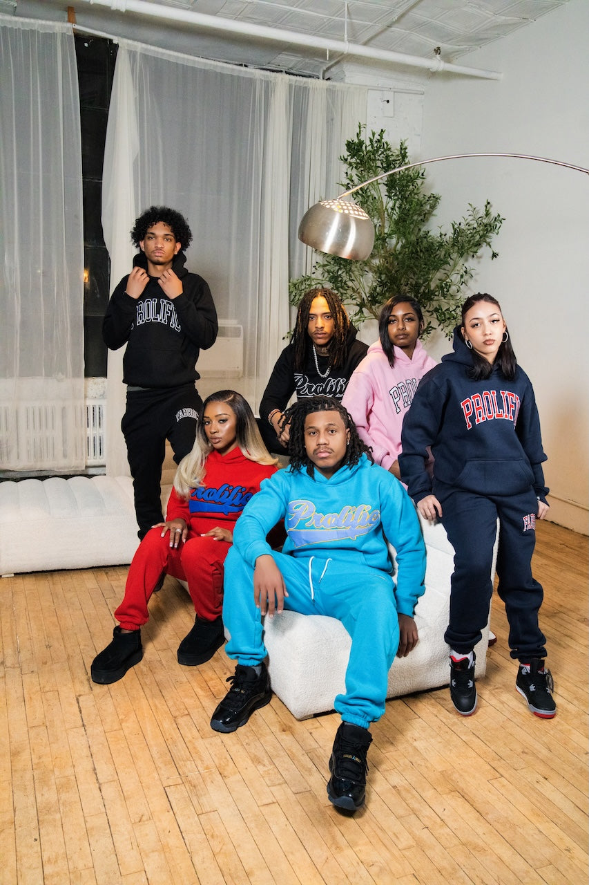 PF ESSENTIAL 2.0 SWEATSUIT